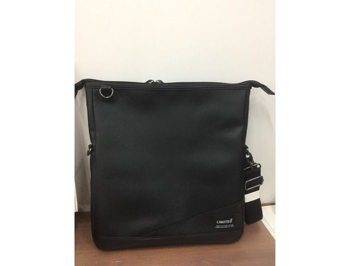 ショルダーバッグ